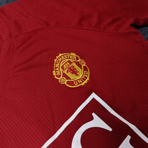 Manchester United 2008 Red Kit - Image 2