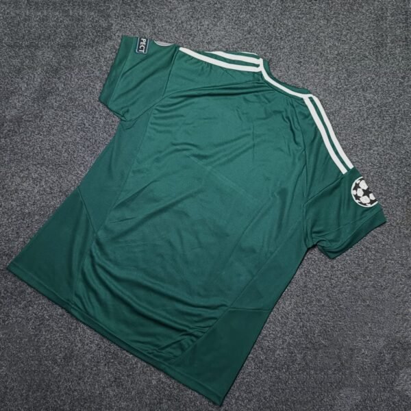 Real Madrid Retro Kit - Image 3