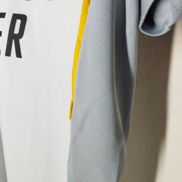 2025-26 Real Madrid Home Shirt - Image 7